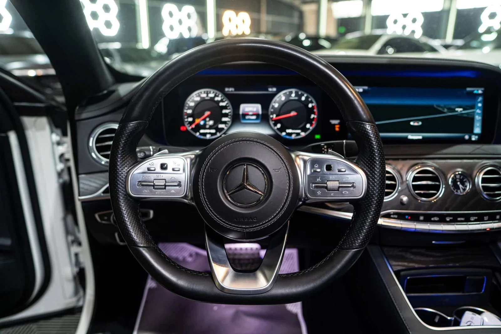Mercedes-Benz S 560 LONG 4MATIC AMG LINE LED ПАНО BURM HUD ЛИЗИНГ 100%, снимка 12 - Автомобили и джипове - 55873652