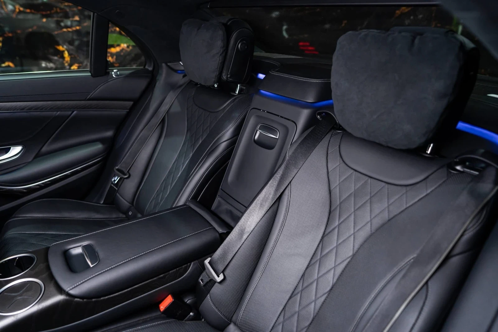 Mercedes-Benz S 560 LONG 4MATIC AMG LINE LED ПАНО BURM HUD ЛИЗИНГ 100%, снимка 15 - Автомобили и джипове - 55873652