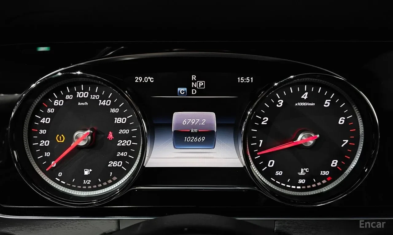Mercedes-Benz E 200 AVANTGARDE| PANO| ПОДГРЕВИ| АМБИЕНТ| , снимка 8 - Автомобили и джипове - 55885315