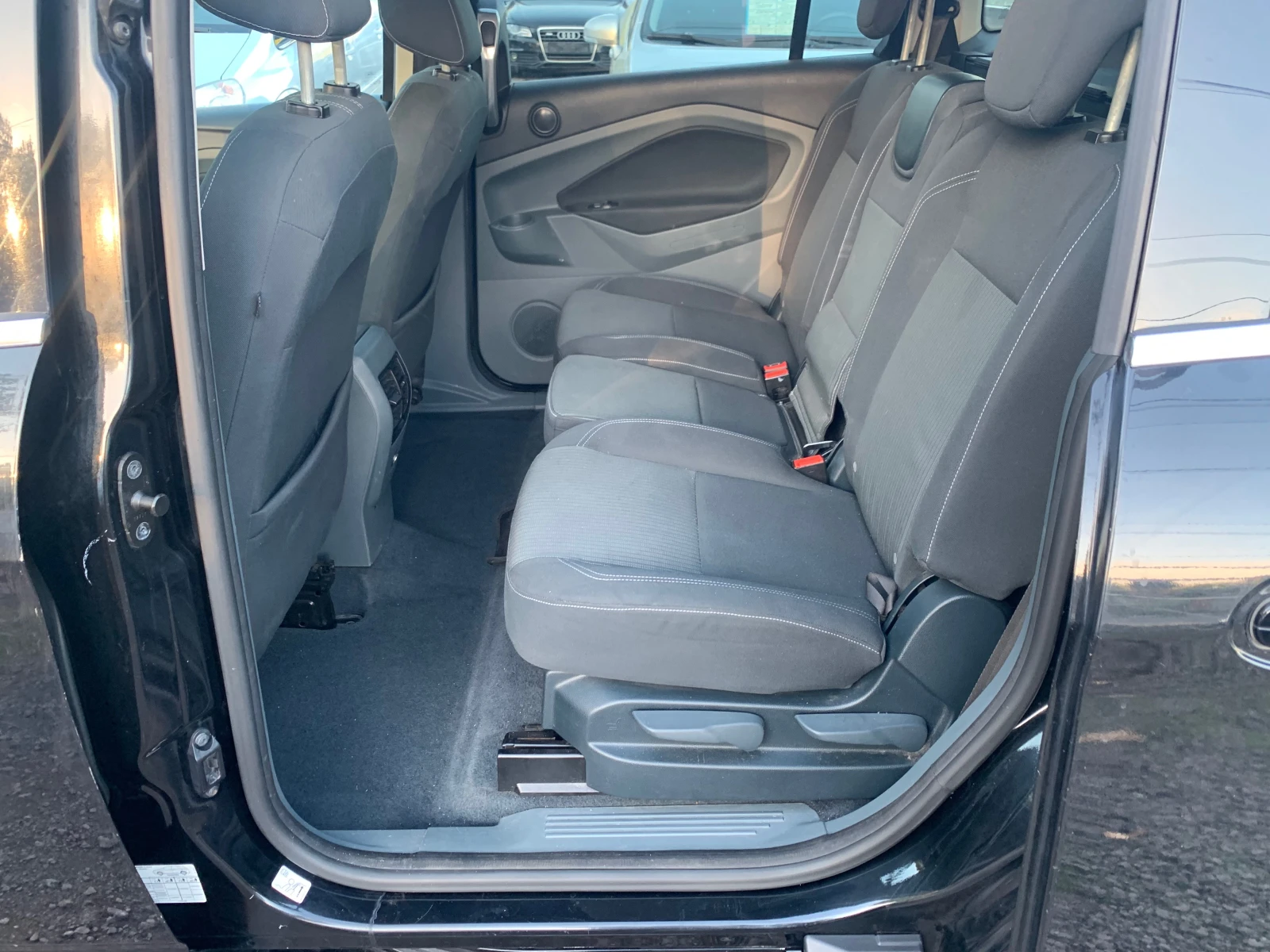 Ford C-max 1.6tdci GRAND 7-������ | Mobile.bg � ����������� 12