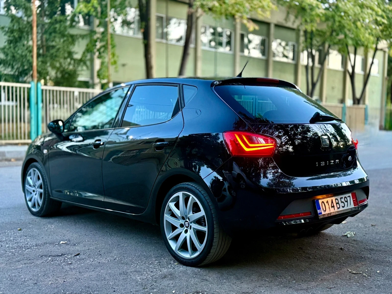 Seat Ibiza FR , снимка 6 - Автомобили и джипове - 56651808