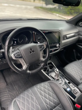 Mitsubishi Outlander 2.4 PHEV, снимка 10