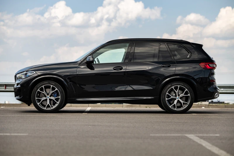 BMW X5 СПЕШНО! / М-SPORT / FULL екстри / Laser / Massage, снимка 3 - Автомобили и джипове - 47672762