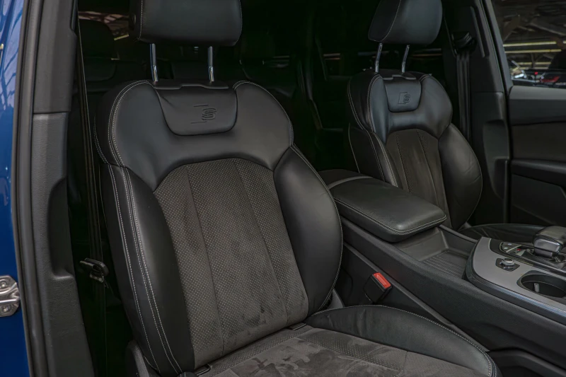 Audi SQ7 4.0TDI/HuD/Virtual/Night/Bose/Камера, снимка 10 - Автомобили и джипове - 51618858