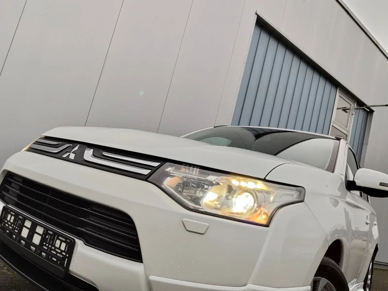 Mitsubishi Outlander 2, 2* 150* NAVI* CAM* КОЖА* XENON* KEYLESS* 18* 7М, снимка 11 - Автомобили и джипове - 53121956