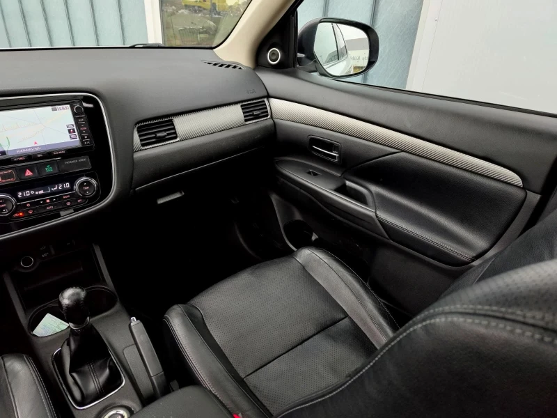 Mitsubishi Outlander 2, 2* 150* NAVI* CAM* КОЖА* XENON* KEYLESS* 18* 7М, снимка 8 - Автомобили и джипове - 53121956