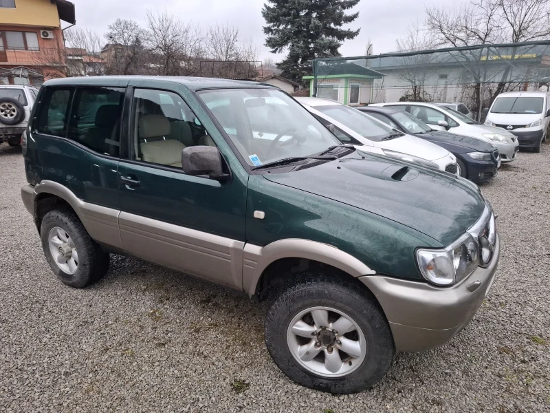 Nissan Terrano 2.7  - 125кс. Автомат, снимка 2 - Автомобили и джипове - 53249260