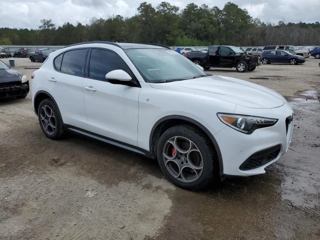 Alfa Romeo Stelvio TI, снимка 2 - Автомобили и джипове - 48509473