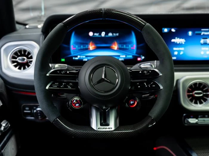 Mercedes-Benz G 63 AMG BURM* PANO* CARBON* 360CAM* HUD* ОБДУХВ* , снимка 16 - Автомобили и джипове - 56079206