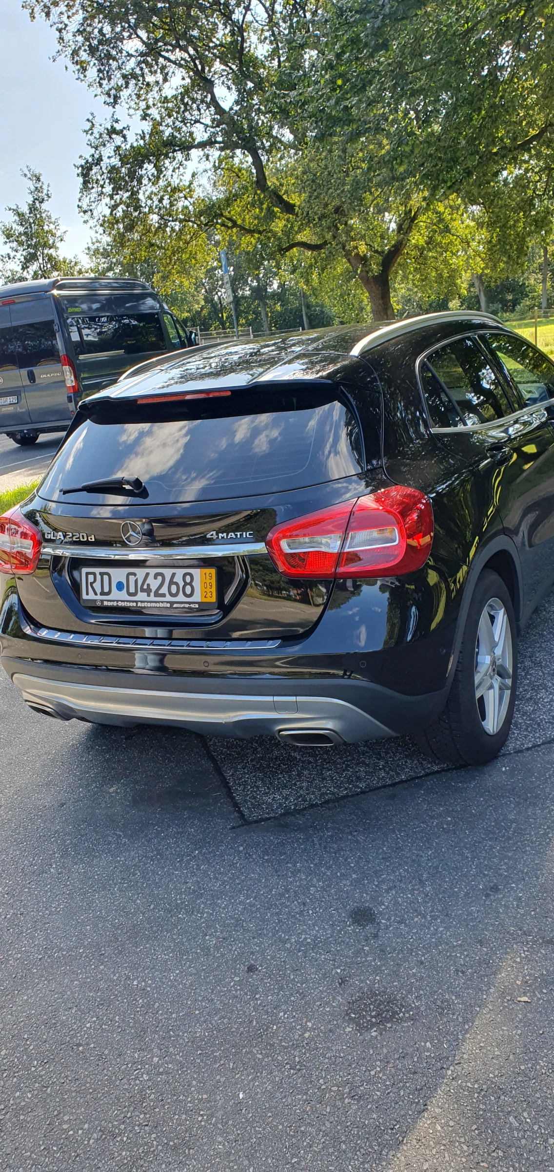 Mercedes-Benz GLA 220  - изображение 4