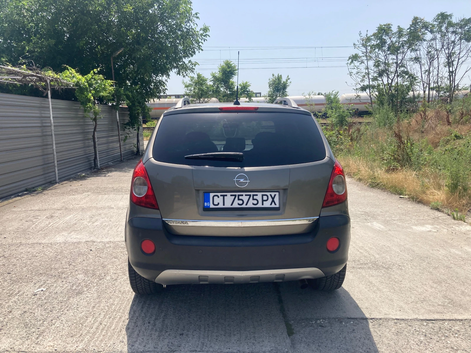 Opel Antara 2.4 ГАЗ 4х4  - изображение 2