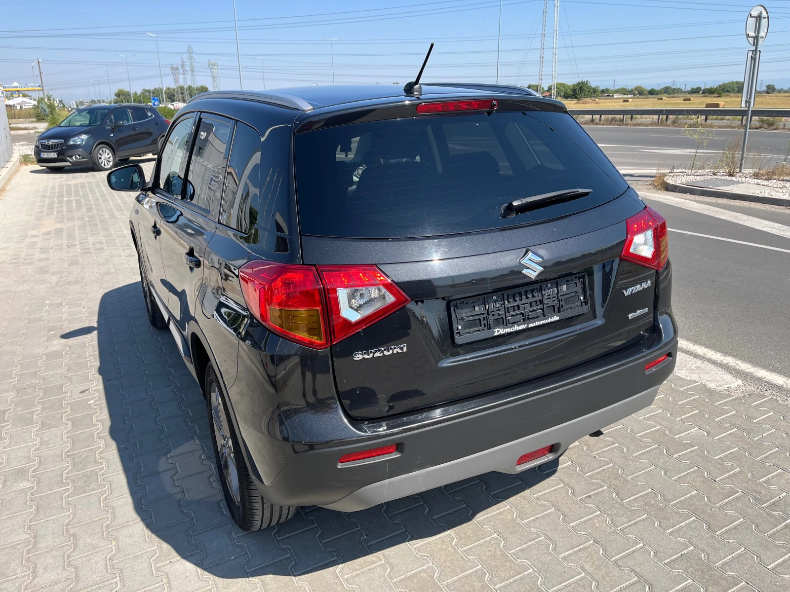 Suzuki Vitara 4x4/1.6 i 120 k.c - изображение 5