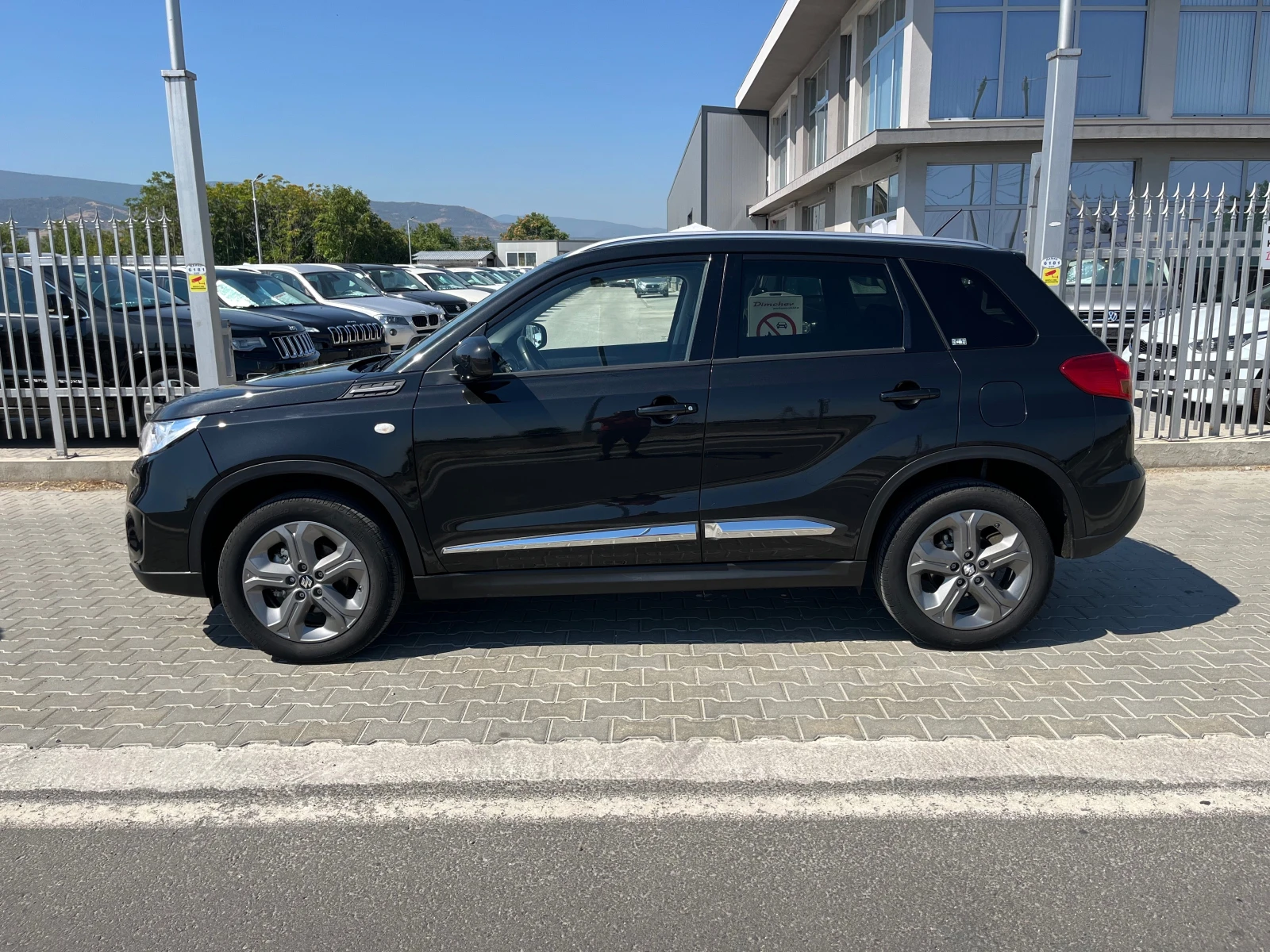 Suzuki Vitara 4x4/1.6 i 120 k.c - изображение 3