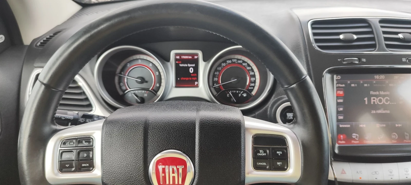 Fiat Freemont 2.0 DIESEL - изображение 7