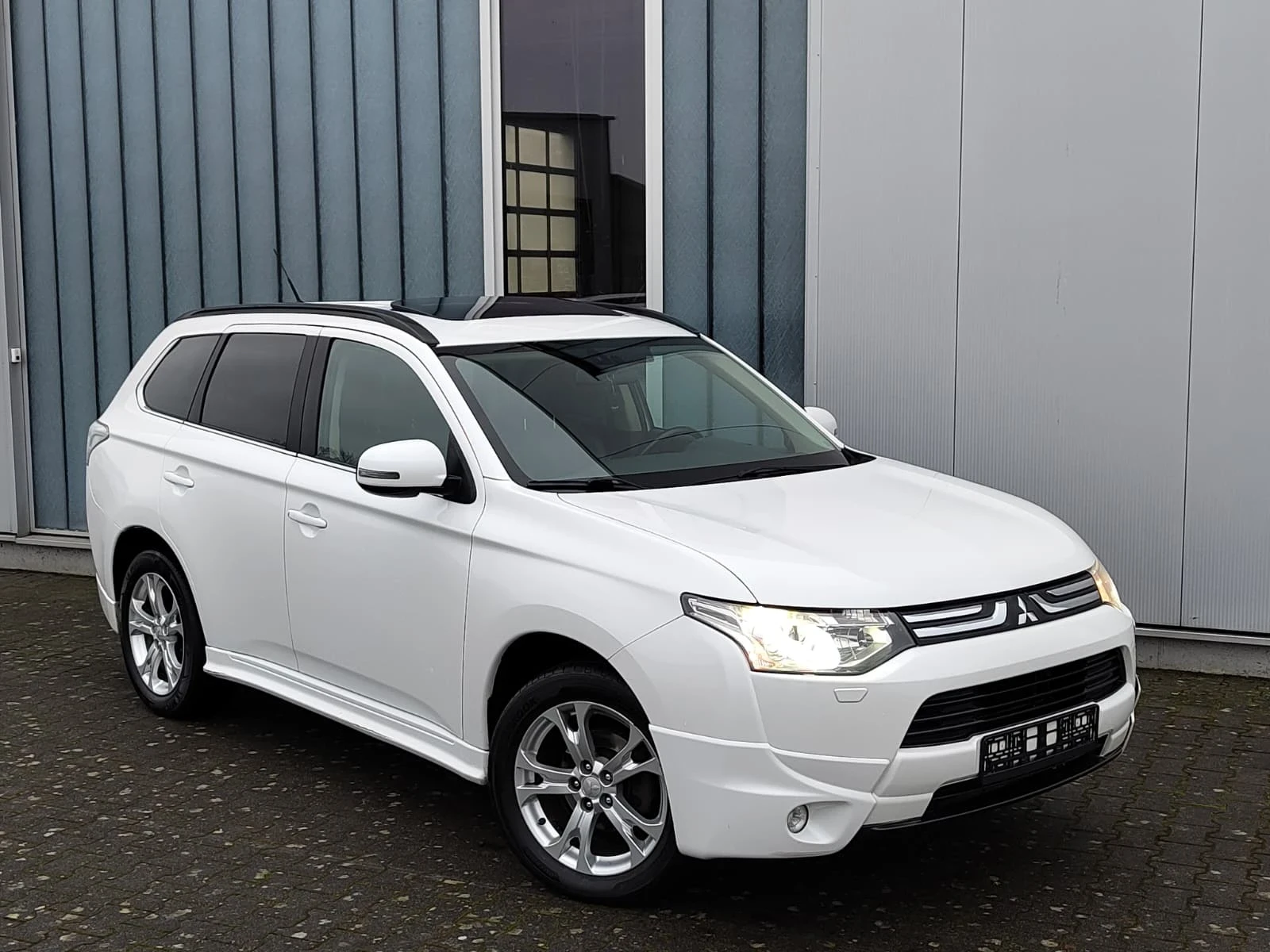 Mitsubishi Outlander 2, 2* 150* NAVI* CAM* ����* XENON* KEYLESS* 18* 7� | Mobile.bg � ����������� 5
