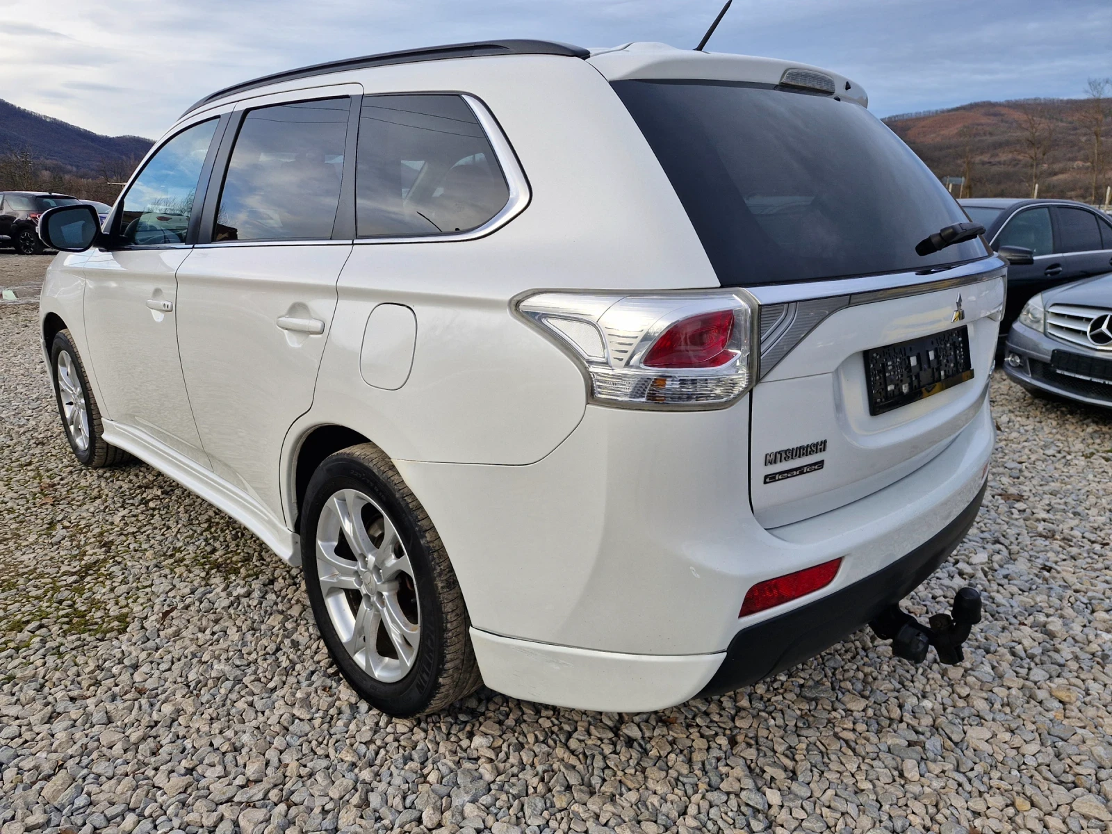 Mitsubishi Outlander 2, 2* 150* NAVI* CAM* КОЖА* XENON* KEYLESS* 18* 7М - изображение 3