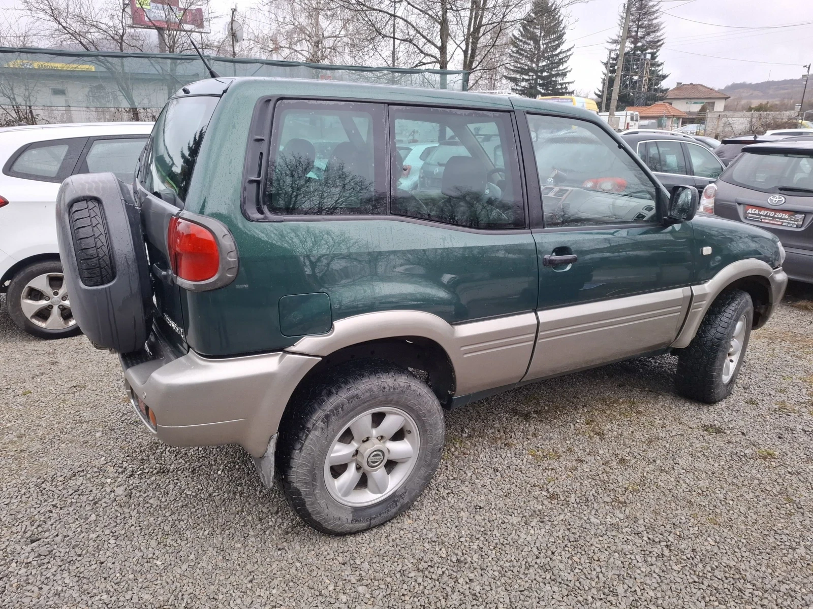 Nissan Terrano 2.7  - 125кс. Автомат - изображение 6