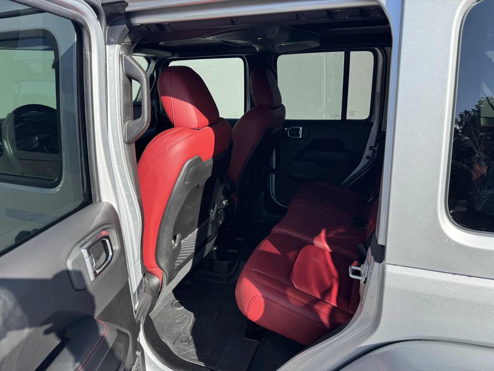 Jeep Wrangler 6.4L 392 HEMI FINAL EDITION, снимка 16 - Автомобили и джипове - 53780730