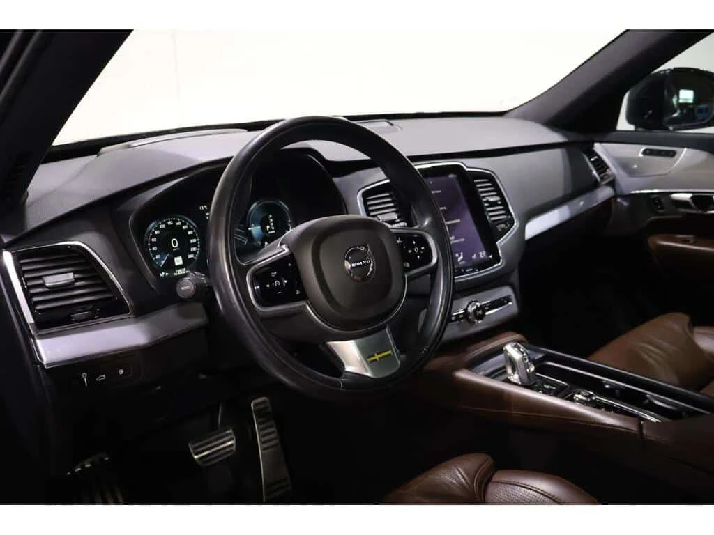 Volvo Xc90 * АВТО КРЕДИТ* ЦЕНА ДО БГ * СЕРВИЗНА ИСТОРИЯ * , снимка 15 - Автомобили и джипове - 53877353