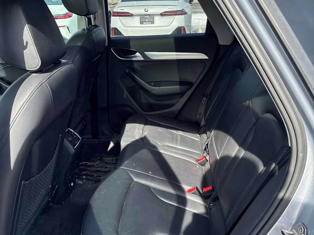 Audi Q3 * Progressiv * CARFAX * ЦЕНА ДО БГ, снимка 12 - Автомобили и джипове - 54000967