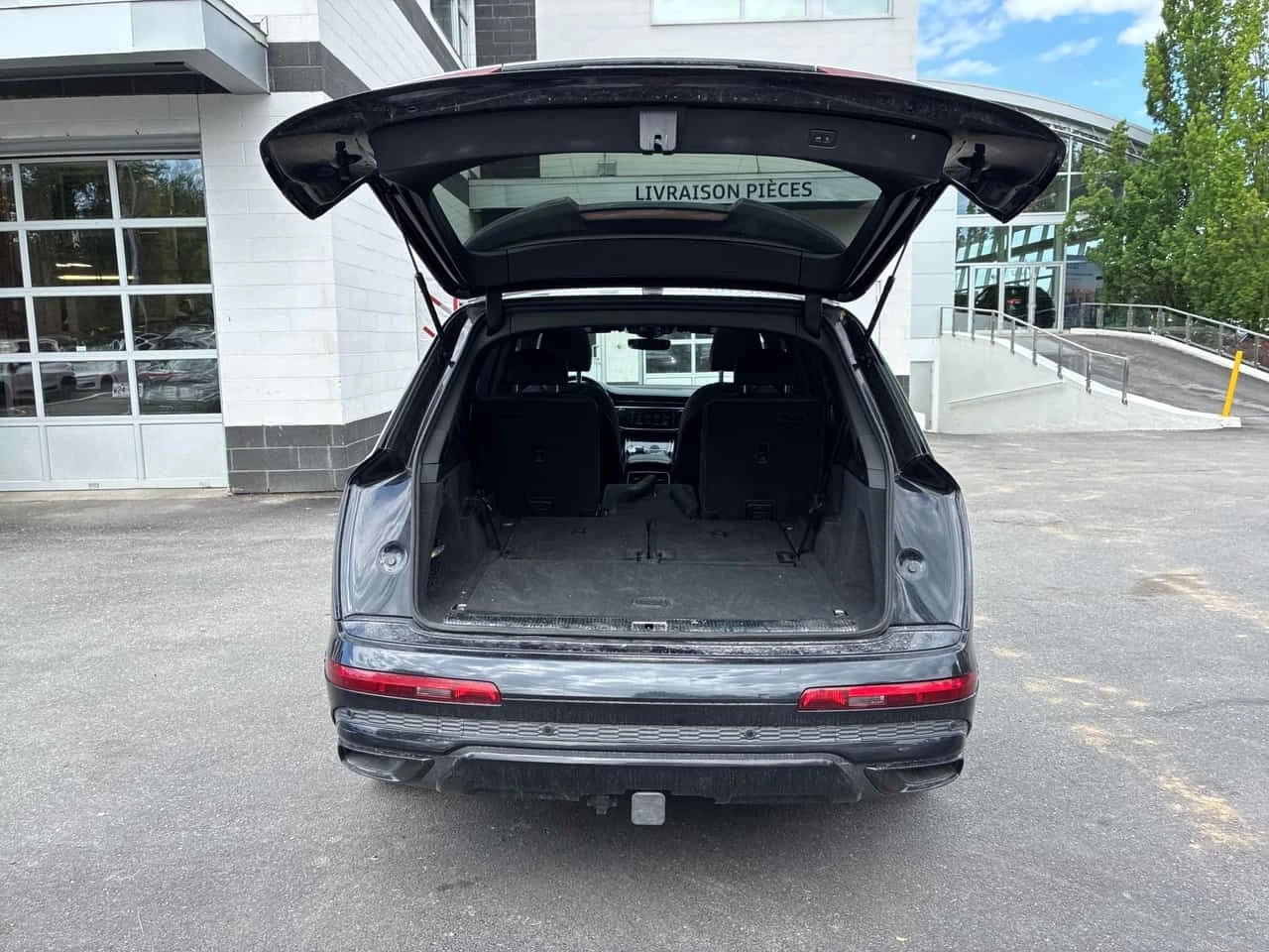 Audi Q7 * PROGRESSIV * ПОДГРЕВИ * 2 КЛЮЧА * ПАНО * CARFAX, снимка 14 - Автомобили и джипове - 55057319