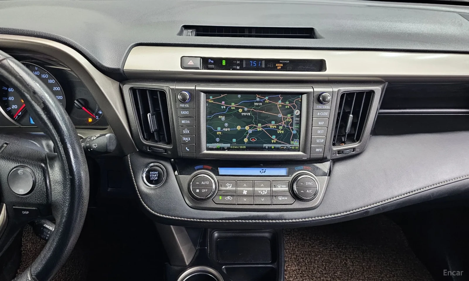 Toyota Rav4, снимка 15 - Автомобили и джипове - 55185183