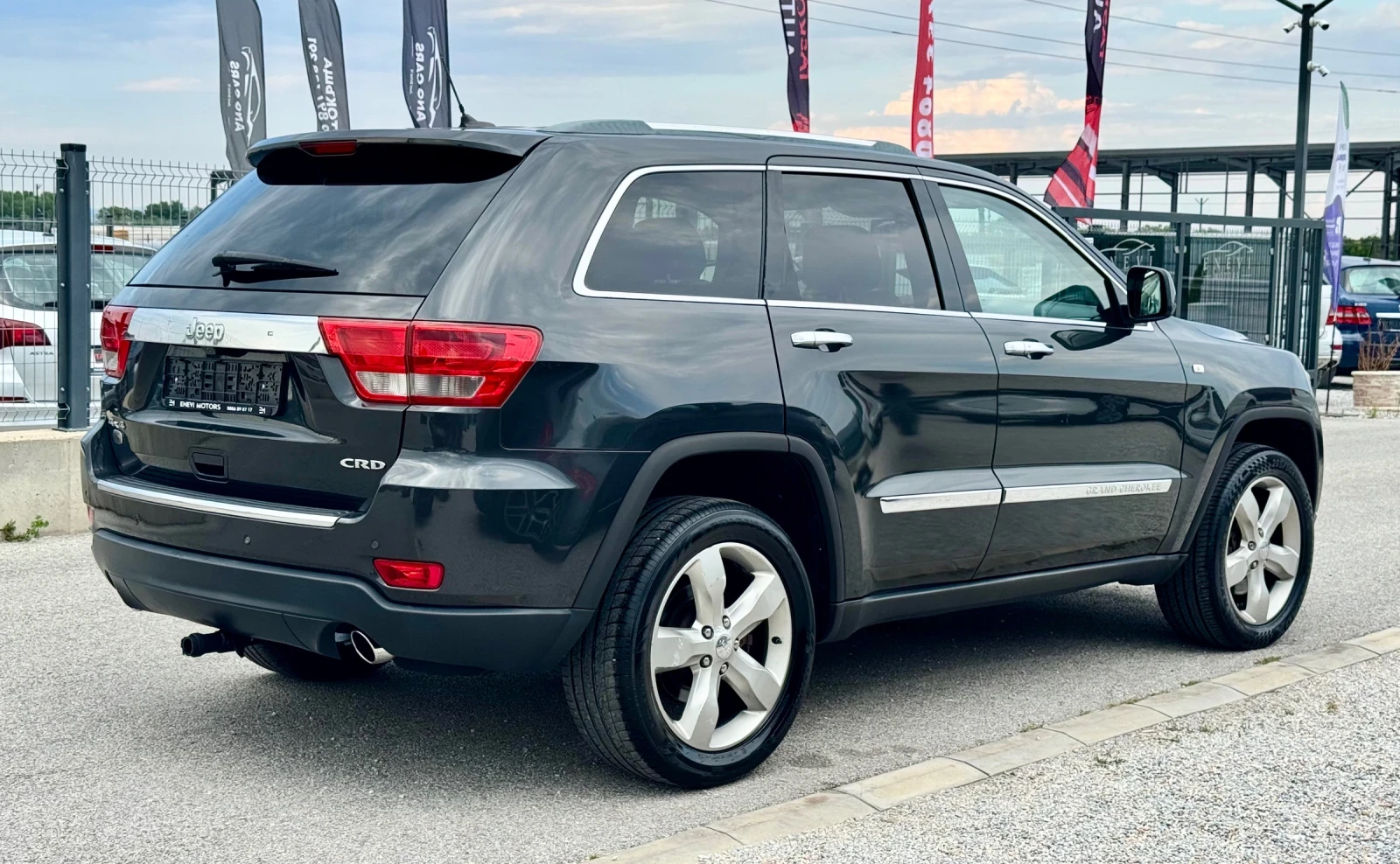 Jeep Grand cherokee overland 3.0crd, снимка 6 - Автомобили и джипове - 55326722
