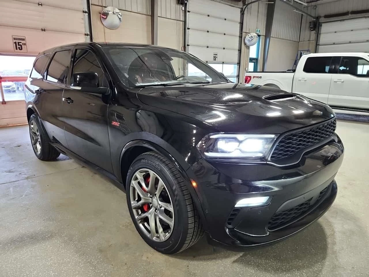 Dodge Durango SRT 392 | CARFAX | АВТОКРЕДИТ БЕЗ ПЪРВОНАЧАЛНА , снимка 2 - Автомобили и джипове - 55471525