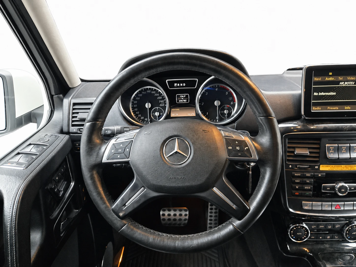 Mercedes-Benz G 350 AMG* DISTR* ПОДГРЕВ* , снимка 9 - Автомобили и джипове - 55472065