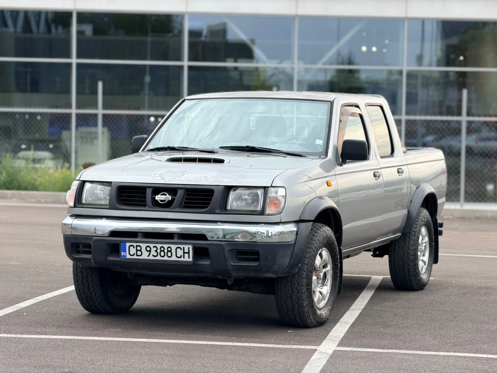 Nissan Navara 2.5TDI 4х4 без ръжда