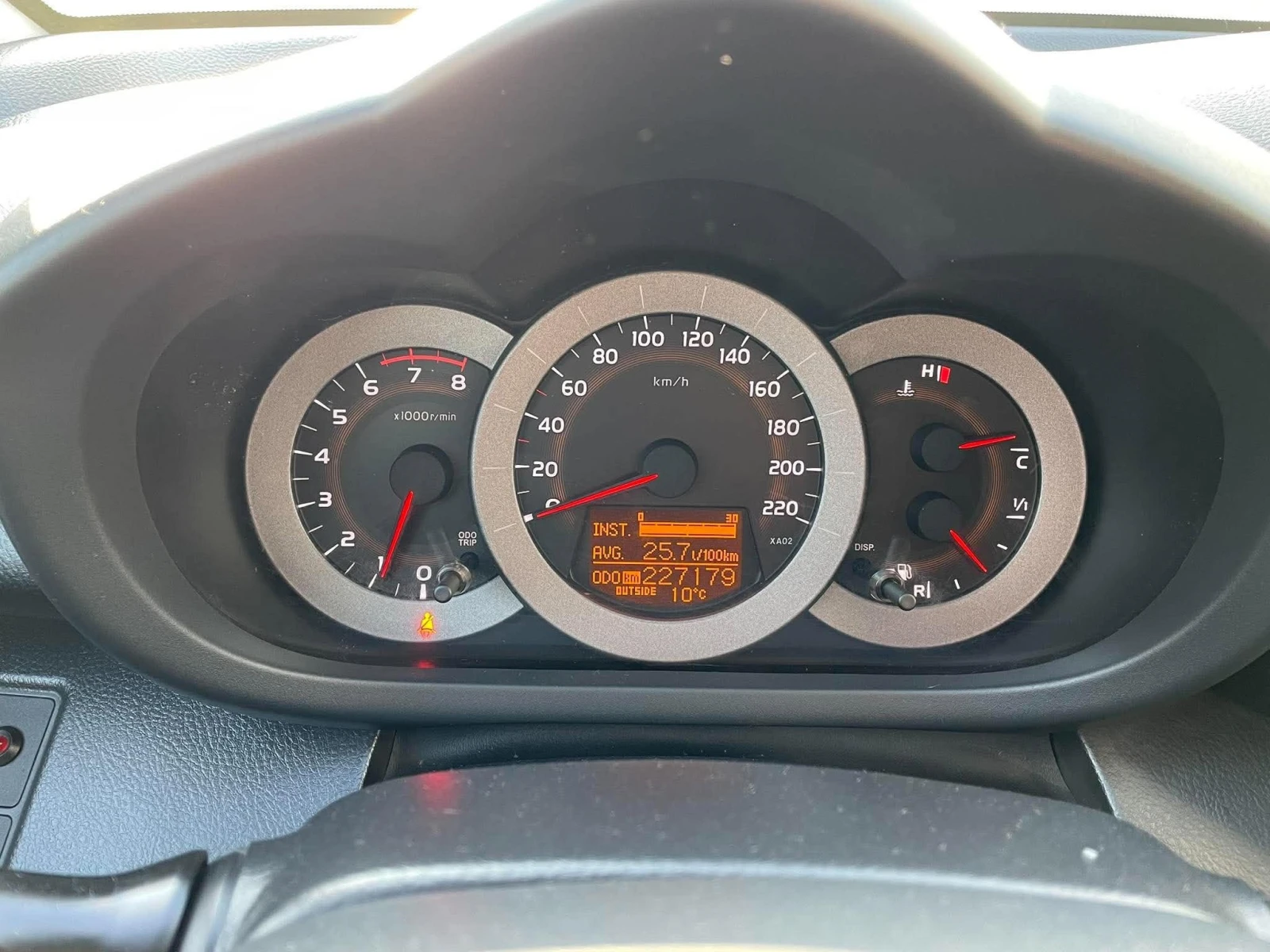 Toyota Rav4, снимка 14 - Автомобили и джипове - 56583355