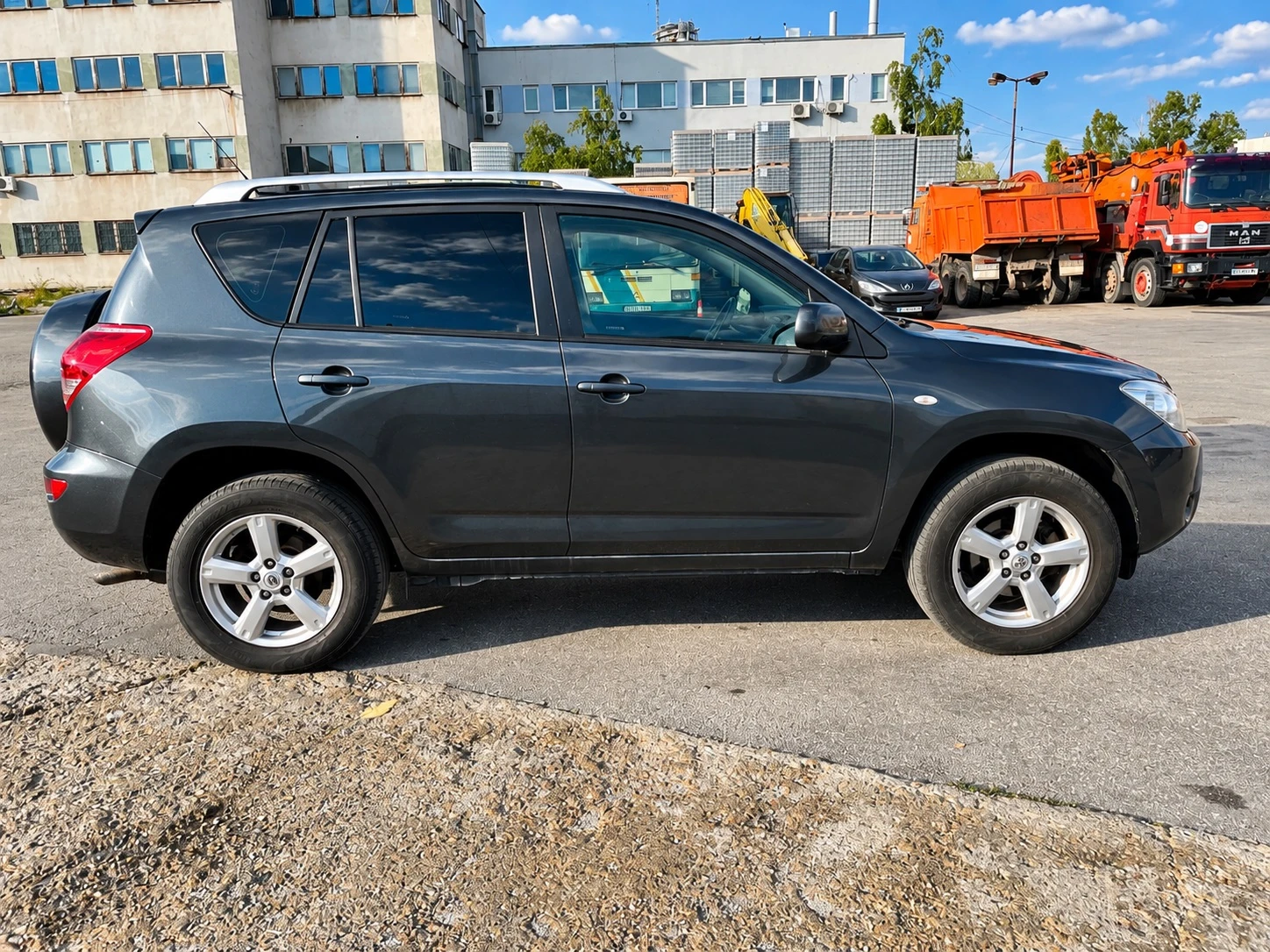 Toyota Rav4, снимка 2 - Автомобили и джипове - 56583355