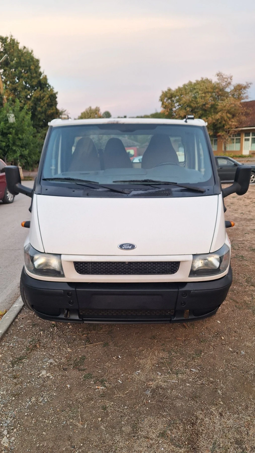 Ford Transit 90к.с. 6 нови гуми, снимка 2 - Бусове и автобуси - 56336054