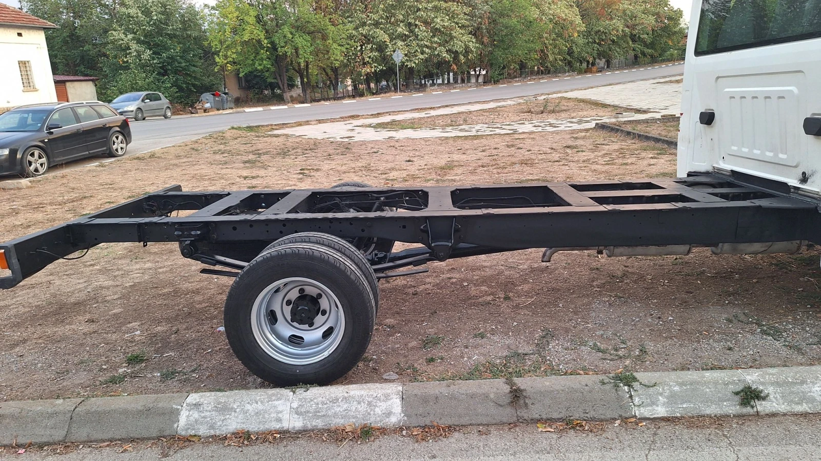Ford Transit 90к.с. 6 нови гуми, снимка 5 - Бусове и автобуси - 56336054