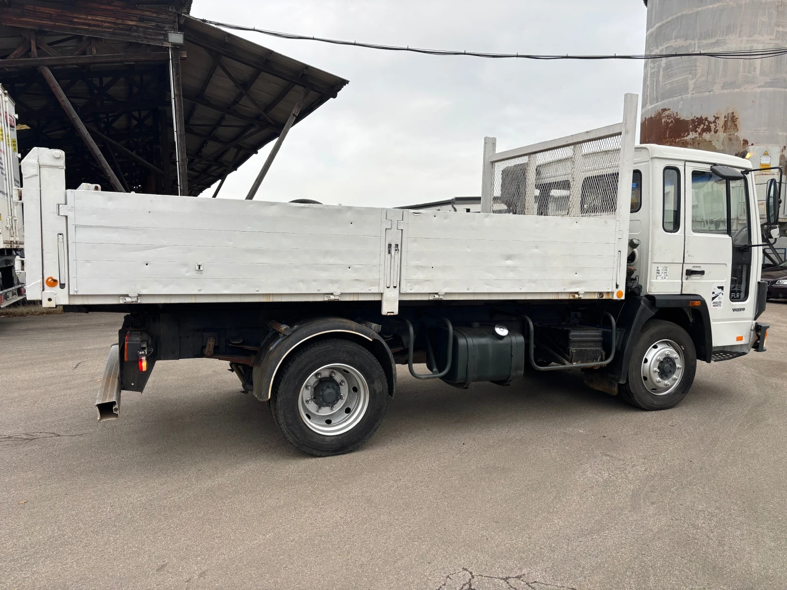 Volvo Fl, снимка 3 - Камиони - 55232006