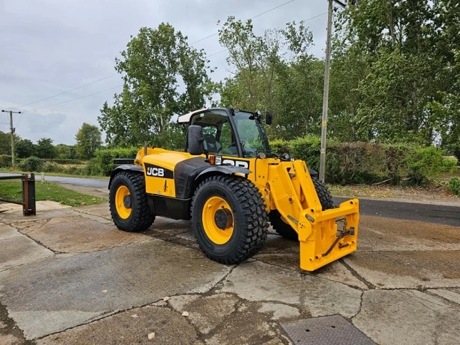 Телескопични товарачи JCB 531-70 agri super, снимка 1 - Индустриална техника - 48903511