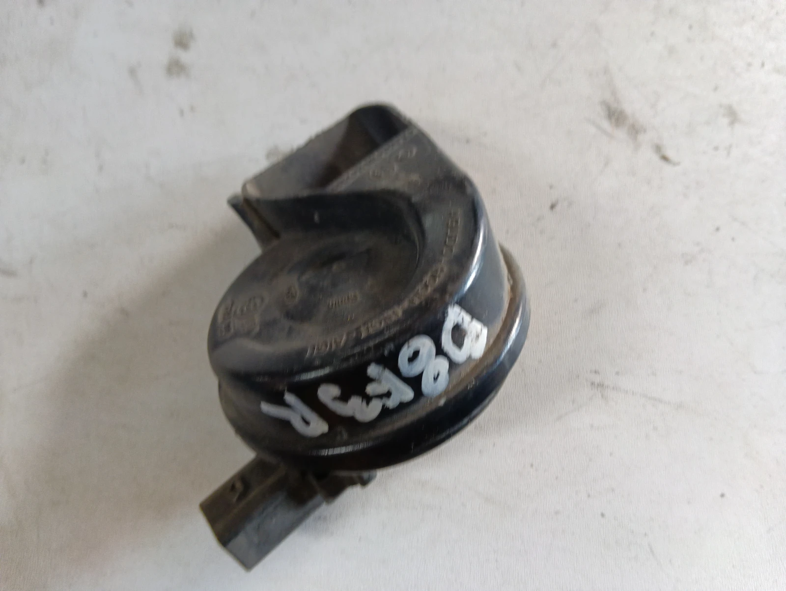 клаксон 8T0951223 Audi A4