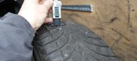 Гуми Зимни 225/65R17, снимка 4
