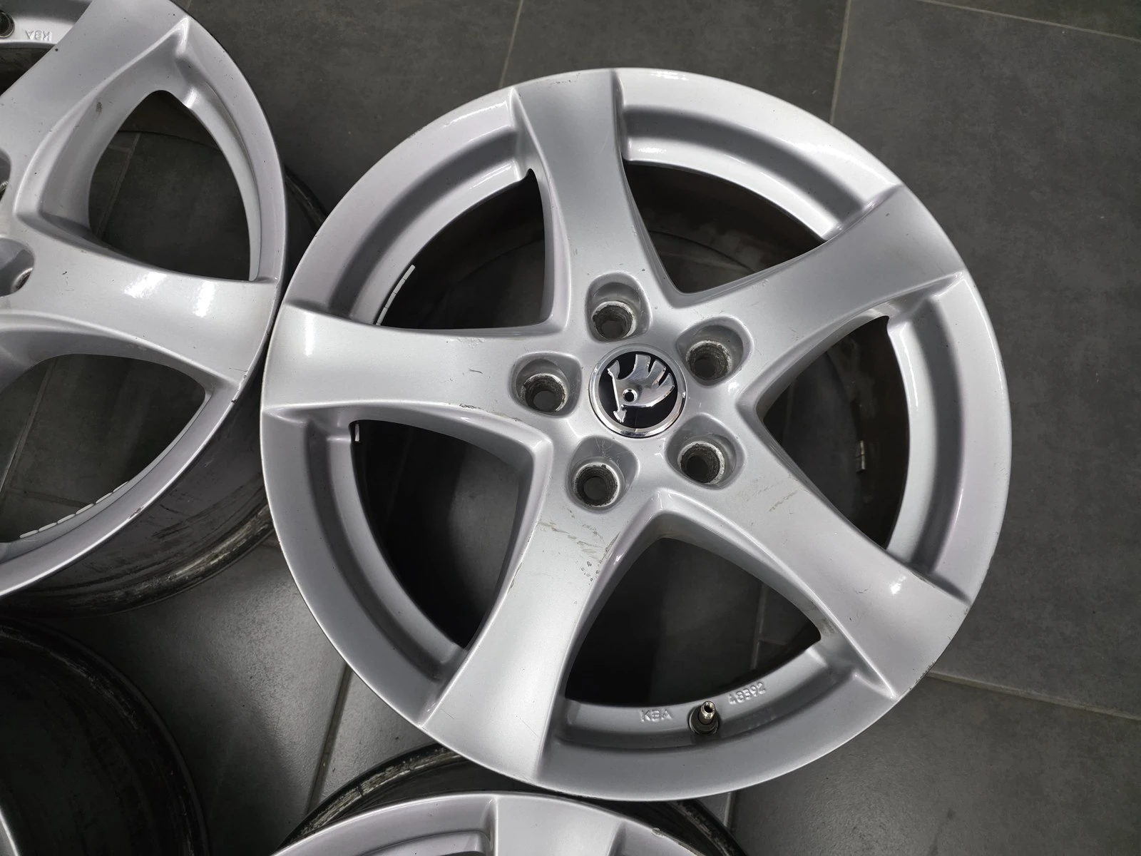 Джанти за Skoda, снимка 6 - Гуми и джанти - 56723575
