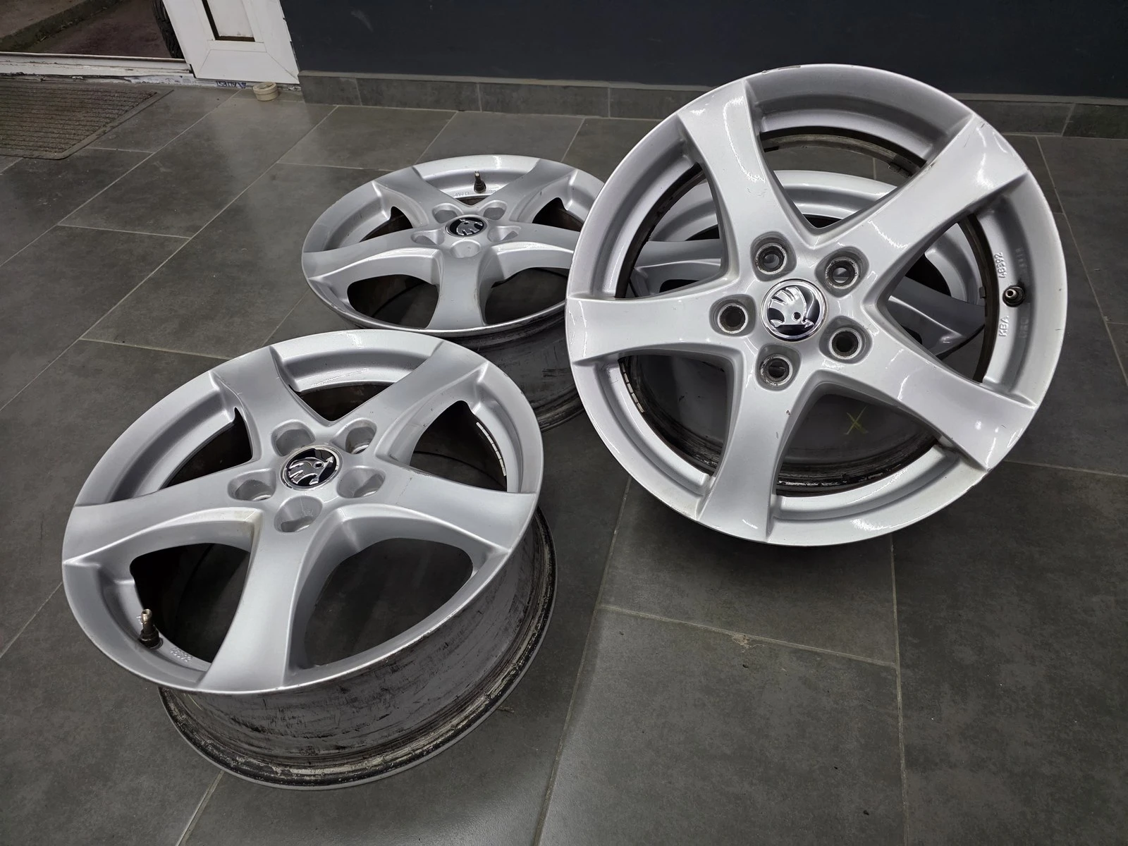 Джанти за Skoda, снимка 2 - Гуми и джанти - 56723575