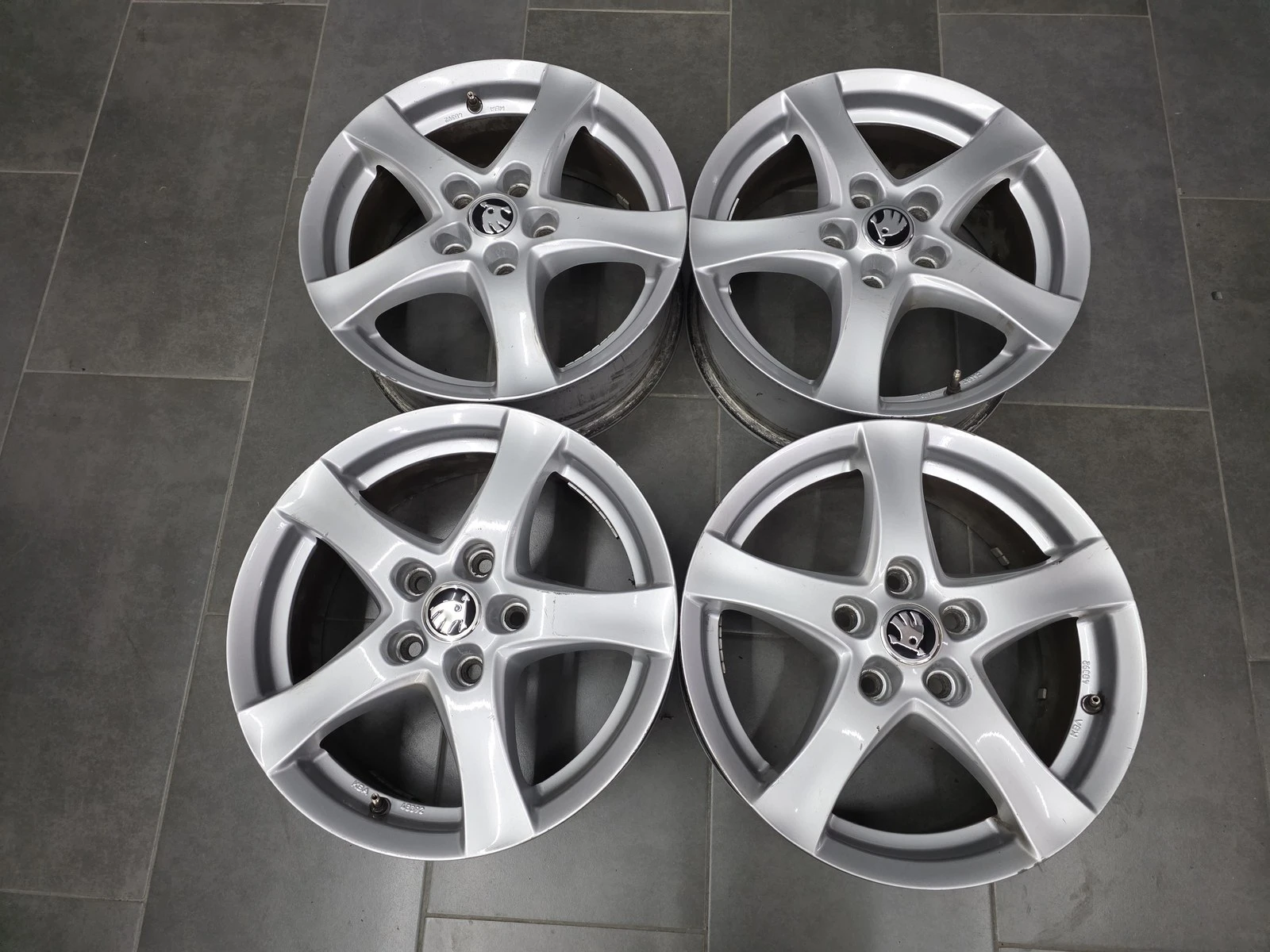 Джанти за Skoda, снимка 3 - Гуми и джанти - 56723575