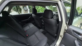 Toyota Avensis Комби, снимка 12