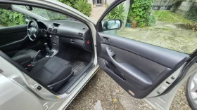 Toyota Avensis Комби, снимка 11