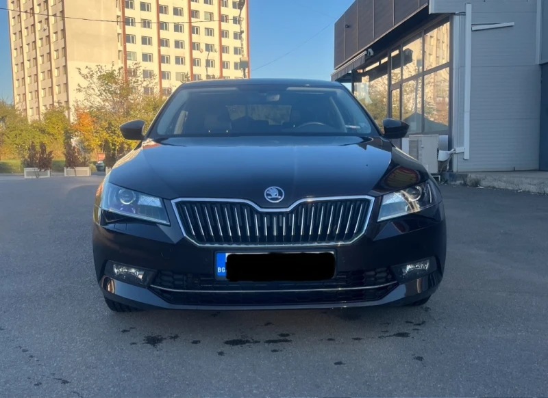 Skoda Superb, снимка 3 - Автомобили и джипове - 48026121