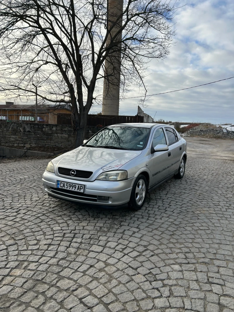 Opel Astra 1.8, снимка 1 - Автомобили и джипове - 48101529