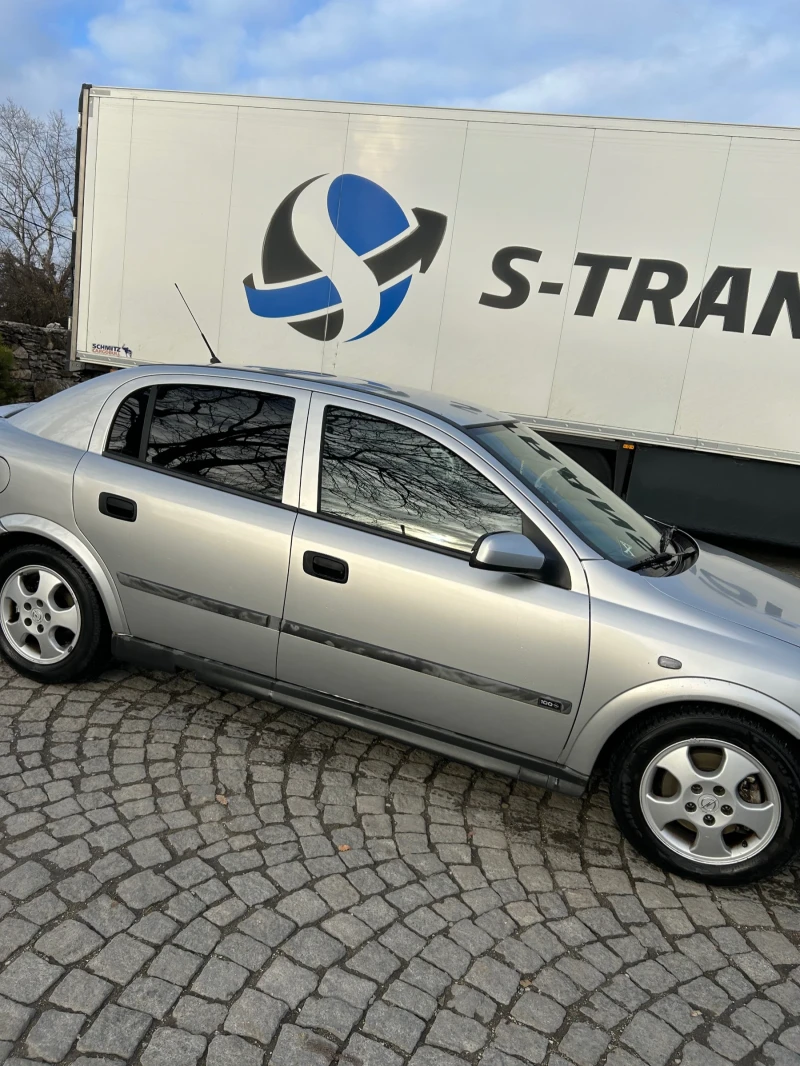 Opel Astra 1.8, снимка 3 - Автомобили и джипове - 48101529