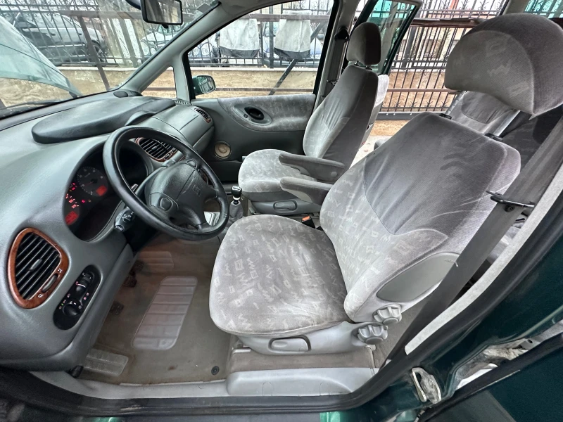 Seat Alhambra 1.9 TDI, снимка 9 - Автомобили и джипове - 48836915