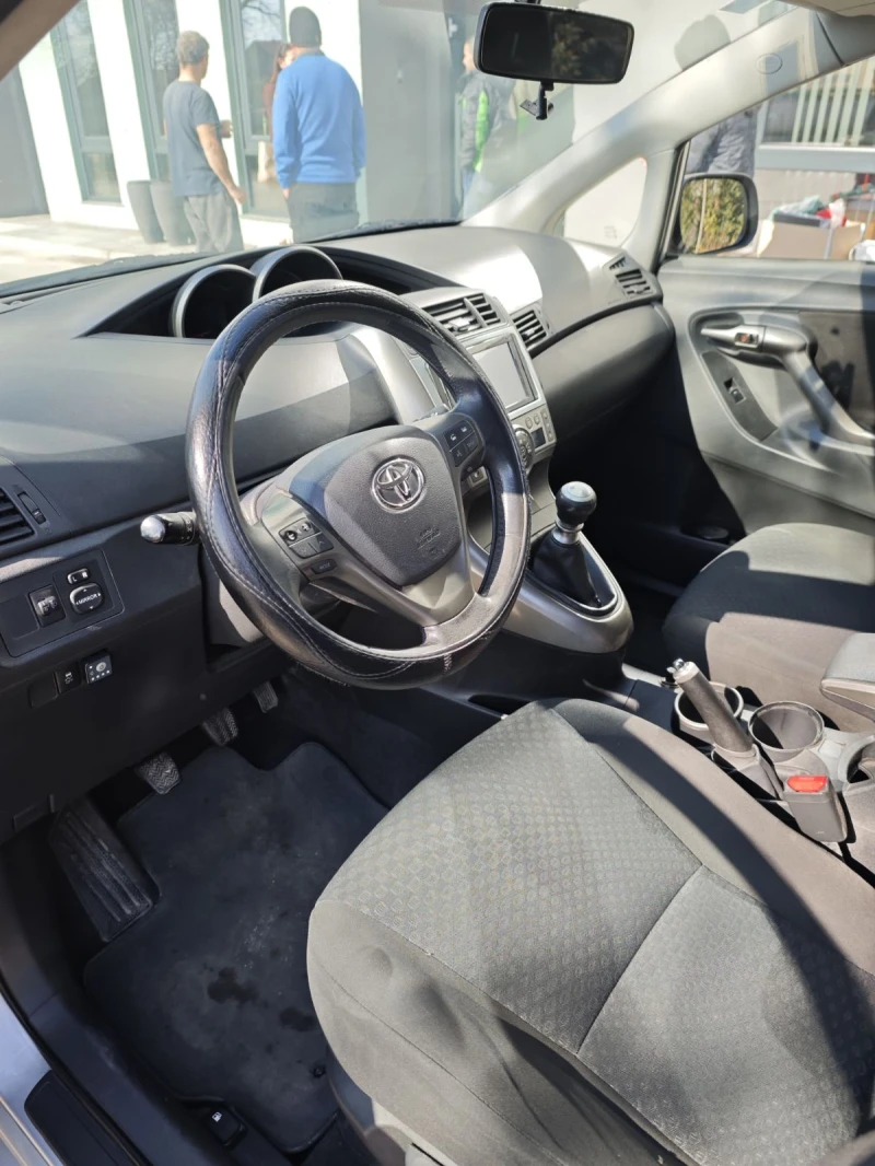 Toyota Verso, снимка 6 - Автомобили и джипове - 49209781