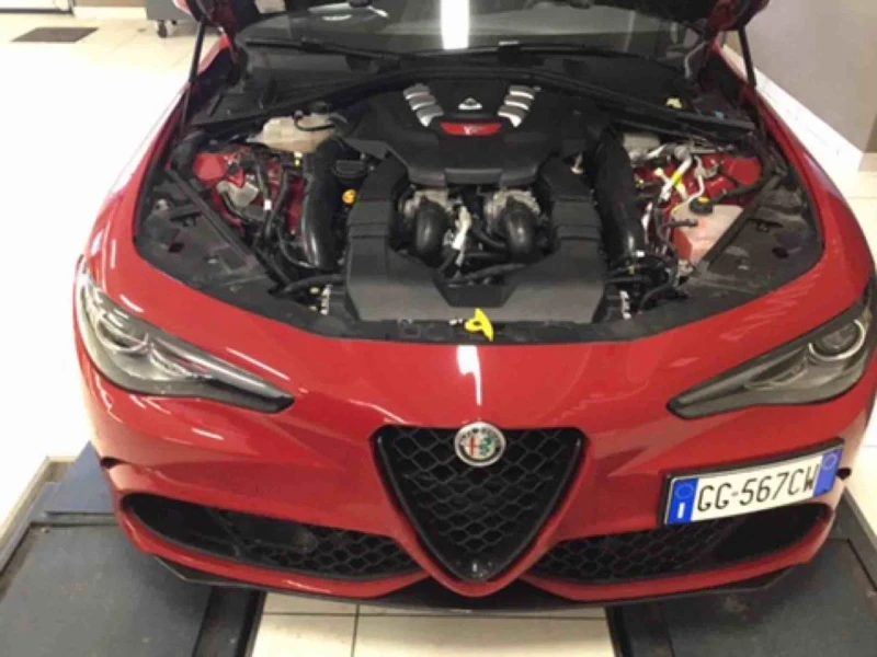 Alfa Romeo Giulia 2.9 Quadrifoglio, снимка 12 - Автомобили и джипове - 49229500