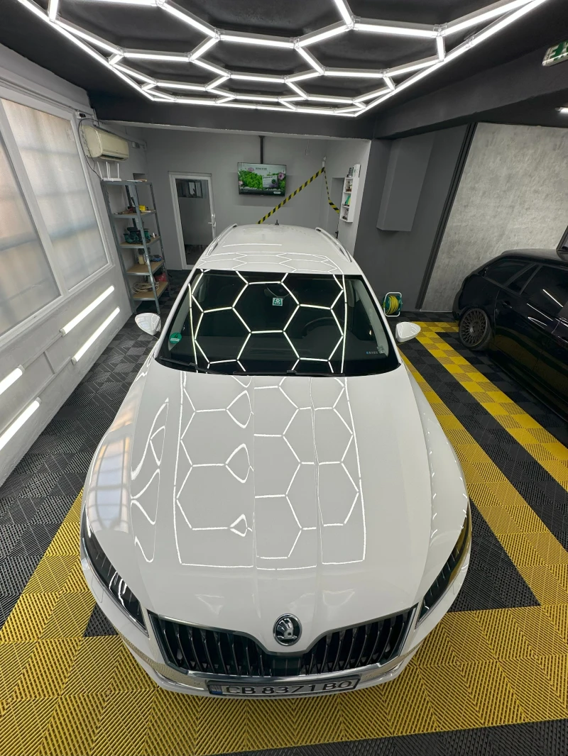 Skoda Superb Skoda Superb 2.0 TDI 4x4 7DSG, снимка 2 - Автомобили и джипове - 51741263